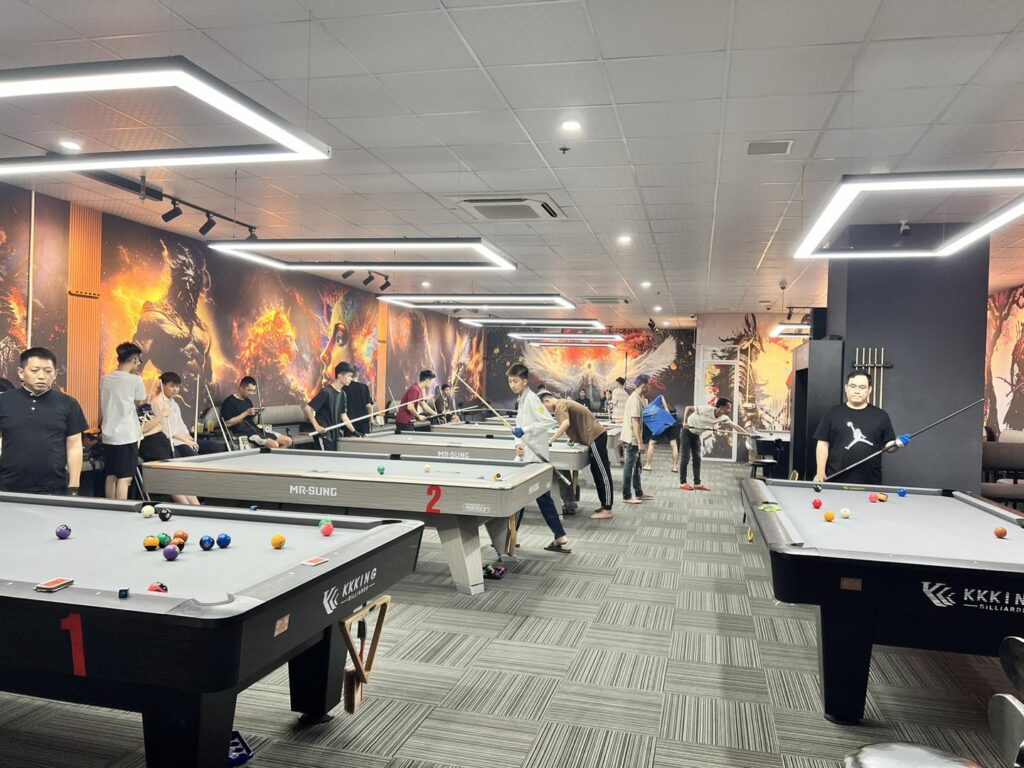 Bàn bi-a cũ tại Bình Phước